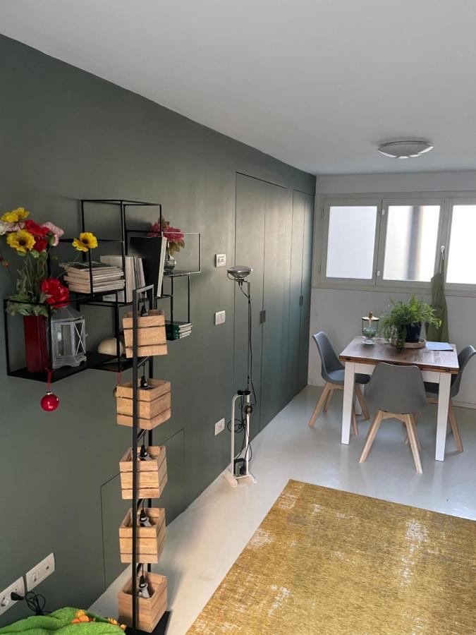 Loft Crimea Con Patio Apartment Turin Bagian luar foto